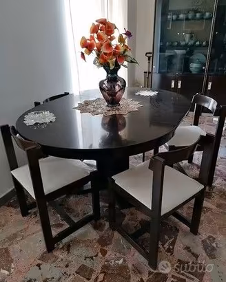 Sala da pranzo vintage anni 60