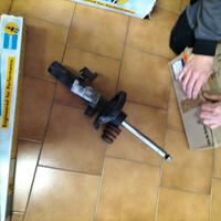 ammortizzatori e paraurti volvo v40