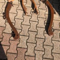 Antico giogo in legno per buoi