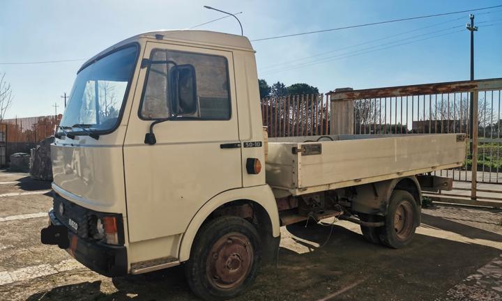 OM 50 - 10 PER ricambi o esportazione