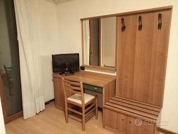 Stanza e bagno privato