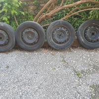 4 ruote,cerchi più Pneumatici Michelin 185/60/R15 