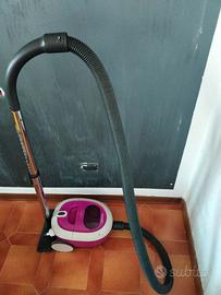 Aspirapolvere a traino