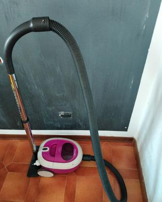 Aspirapolvere a traino