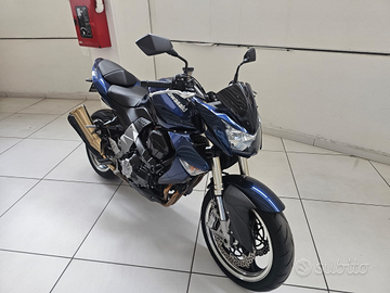Kawasaki z 1000 blu elettrico