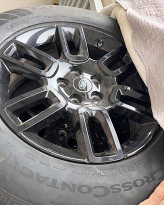 Cerchi e gomme nuove lan rover defender