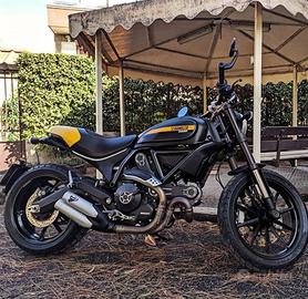 Ducati Scrambler 800 Full Throttle