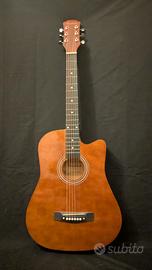 Chitarra acustica a 6 corde