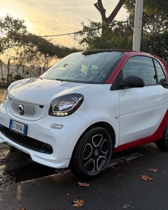 Smart ForTwo 1.0 71cv Coupe Clima cambio Auto fari