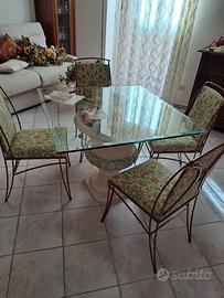 tavolo di arredamento