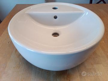 Lavabo Ikea in ceramica tornviken. Diametro 45 cm.