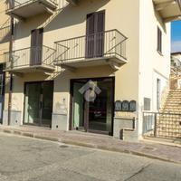 NEGOZIO A CASALE MONFERRATO