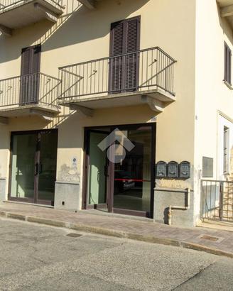 NEGOZIO A CASALE MONFERRATO