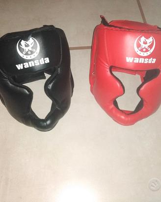 Caschetti e guanti boxe MMA