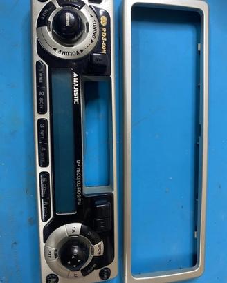 FRONTALINO PER AUTORADIO MAJESTIC DP 75 CD/RDS/FM