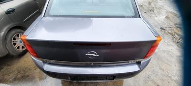 OPEL VECTRA 2003 - BAULE POSTERIORE