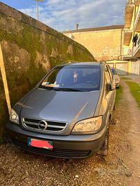 Opel zafira 7 posti