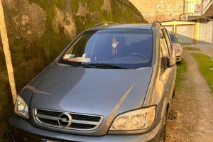 Opel zafira 7 posti