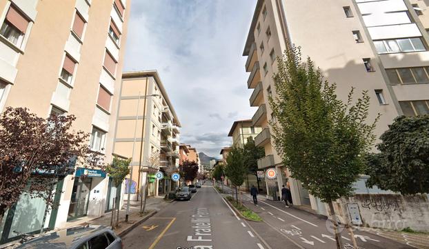 Trilocale in via perini (trento)