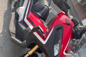 Xadv 750