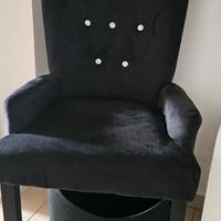 Eleganza Senza Tempo Poltrona di Design in Velluto