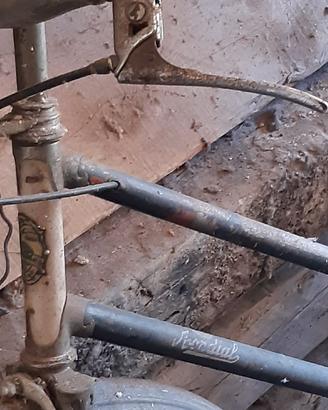 Bicicletta  vecchia marca Mondial