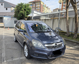Opel Zafira 7posti