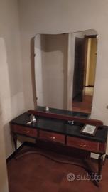 vintage-Consolle o Vanity + specchiera