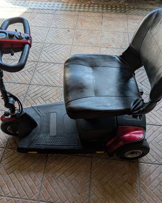Carrozzina scooter mini sovrana reale