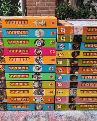 Berserk Maximum 1-22 + 5 figure panini manga