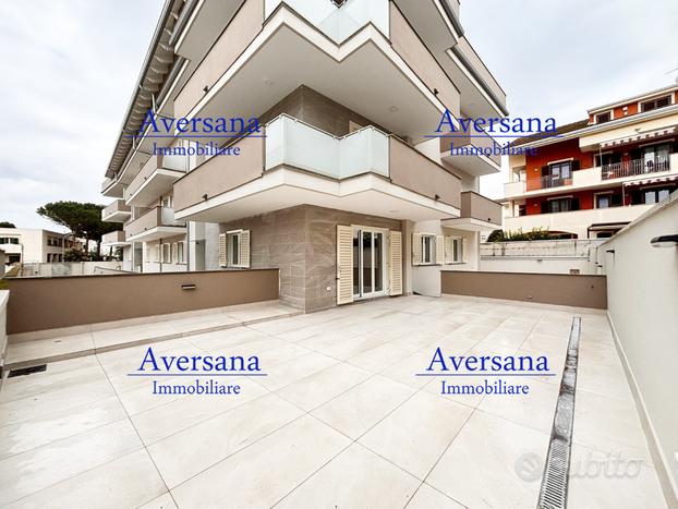 Appartamento piano terra con 150 mq di terrazzo