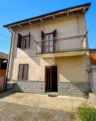 CASA SEMINDIPENDENTE A ALFIANO NATTA