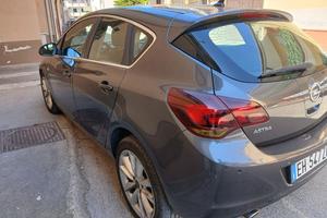 Opel Astra J 2.0 cdti 160 cv Cosmo S