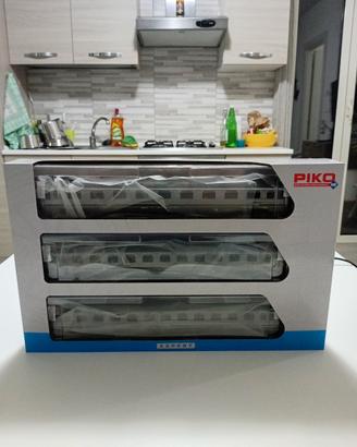 Set 3 carrozze EUROFIMA FS bigrigio H0 PIKO 58251