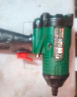 avvitatore percussione parkside