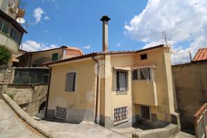 3 LOCALI A ROCCADASPIDE