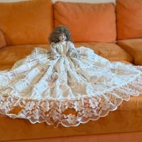 Bambola sposa in ceramica.