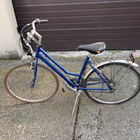 Bicicletta per pezzi di ricambio