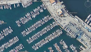 2 Posti Barca vicini 10, 12 m Marinadorica Ancona