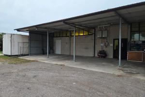 Posto auto, furgone, roulotte e rimorchio