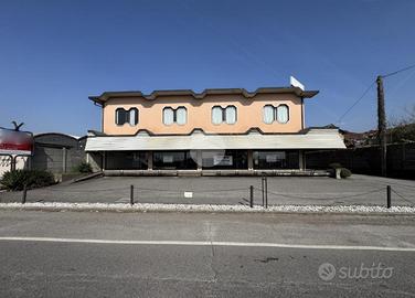 NEGOZIO A BRESCIA