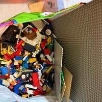 Lotto LEGO originali sfusi 5 kg + basi