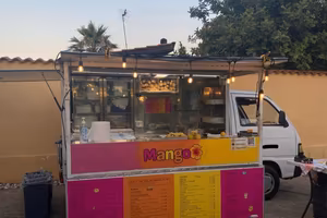 FOODTRUCK AUTONEGOZIO VEICOLO COMMERCIALE PORTER