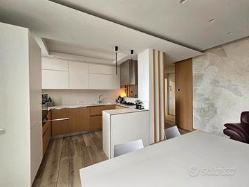 Appartamento seminuovo con cucina BA003594