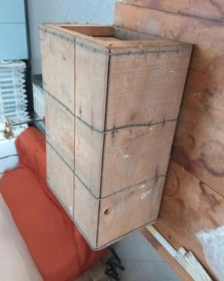 scatola militare con annesse cassette