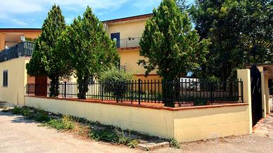 Villa indipendente con giardino privato
