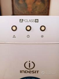 Congelatore verticale 7 cassetti 