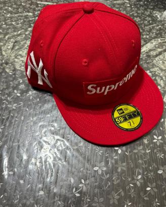 cappello supreme