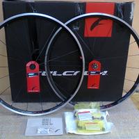 Coppia di Ruote per Bici da Corsa 28"