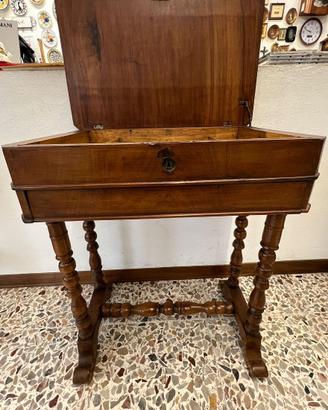 TAVOLINO DA LAVORO FINE '800 IN LEGNO